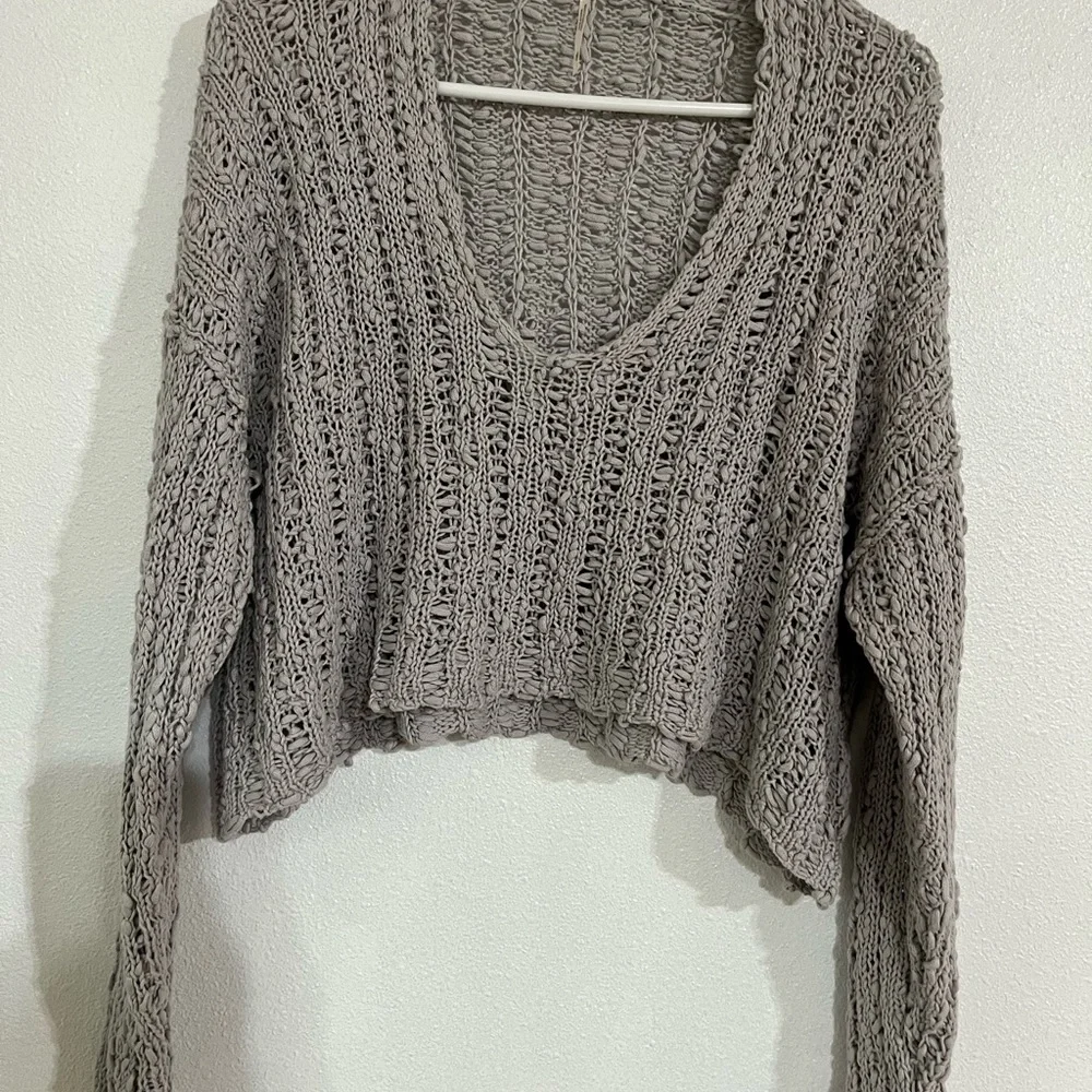 Freepeople comber Open Cotton knit beach sweater cropped size XS Gray